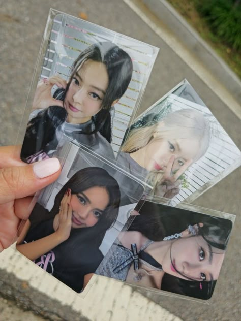 Blackpink Photocards Aesthetic, Blackpink Collection, Card Blackpink, Blackpink Album, Blackpink Photocards, Blackpink Merch, Money Rose, Blackpink In Your Area, Blink Book