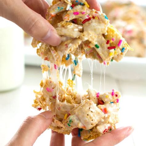 Funfetti Marshmallow Crispy Treats - cereal bars made with Chex, sprinkles and a hint of vanilla! Chex Bars, Cereal Treat Recipes, Gf Treats, Marshmallow Bars, Corn Chex, 2023 Food, Sweet Treat Recipes, Marshmallow Treats, Cereal Treats