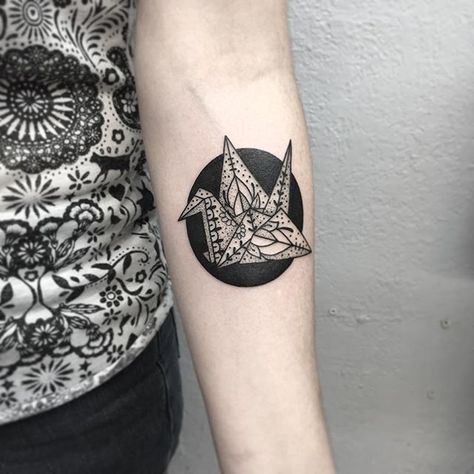 Black and grey origami paper crane tattoo on the left inner forearm Origami Crane Tattoo, Paper Crane Tattoo, Swan Tattoo, Origami Tattoo, Crane Tattoo, Tiny Tattoos For Women, Cool Arm Tattoos, Inner Forearm, Simple Tattoo Designs