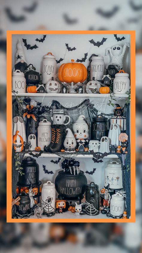 Rae Dunn Ghost Display, Hallowen Party, Hutch Display, Rae Dunn Halloween, Hutch Decor, Johanna Parker, Tray Ideas, Halloween Displays, Halloween Inspo