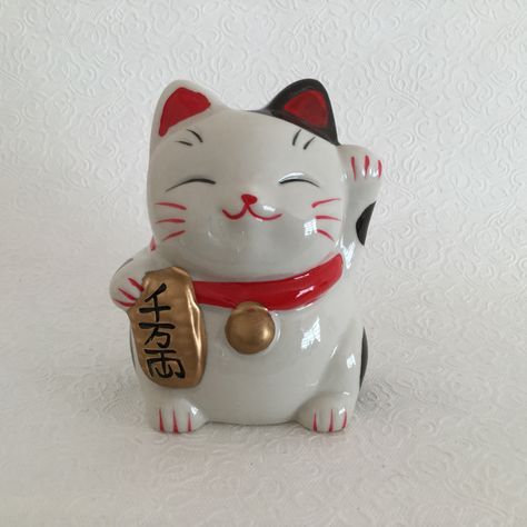 Lucky Chinese Cat, Ceramic Lucky Cat, Lucky Cat Figurine, Gothic Clay Art, Lucky Cat Logo, Lucky Cat Statue, Chinese Cat, Cute Lucky Cat, Lucky Cat Tattoo