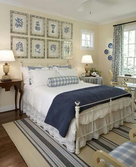 Country Cottage Style Bedroom, Country Cottage Bedroom, Blue And White Decor, Farmhouse Style Bedrooms, French Country Bedrooms, Blue And, Style Cottage, Cottage Bedroom, Yellow Bedroom