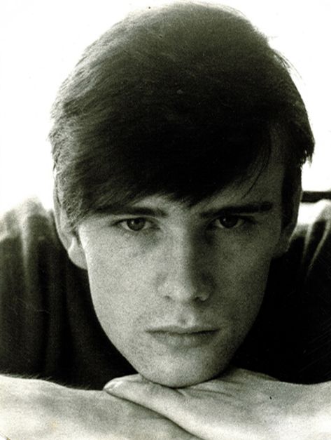 Stu Sutcliffe, Rock And Roll Hairstyles, Stuart Sutcliffe, Beatles Rare, Blue Soul, Beatles Photos, John Lennon Beatles, Roll Hairstyle, Beatles Fans