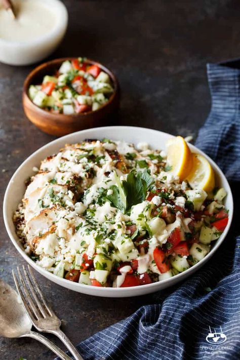 Mediterranean Chicken Quinoa Bowl - Shared Appetite Cucumbers Recipes, Hummus Bowls, Chicken Quinoa Bowl, Salad Hummus, Mediterranean Sauce, Italian Dressing Chicken, Hummus Bowl, Quinoa Bowls, Tahini Recipe