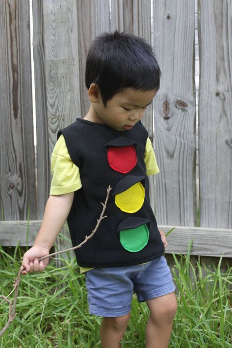 Preschool Boy Halloween Costumes, Stop Sign Costume, Traffic Sign Costume, Traffic Cones Halloween Costume, Diy Stop Light Costume, Traffic Light Costume, Halloween Costumes Traffic Cone, Traffic Cone Costume, Carnaval Costume