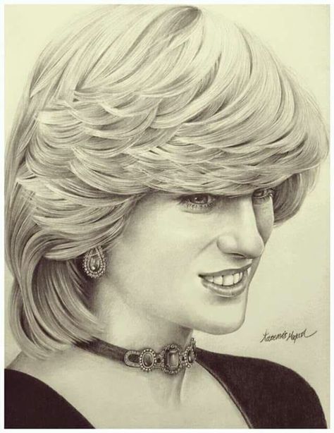 Princess Diana Hair, Northern Lights Photography, Marilyn Monroe Portrait, Princess Diana Fashion, Princess Diana Photos, Jesus Tattoo, Royal Family England, Diana Fashion, Celebrity Drawings