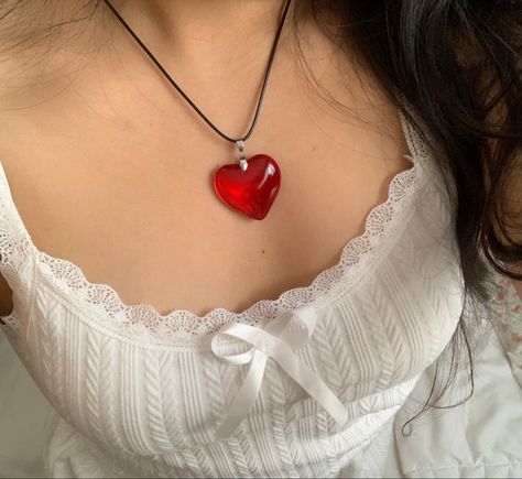 Red Heart Necklace, Necklace Outfit, Y2k Jewelry, Red Pendants, Heart Shaped Necklace, Red Necklace, Red Jewelry, Glass Pendant Necklace, Funky Jewelry