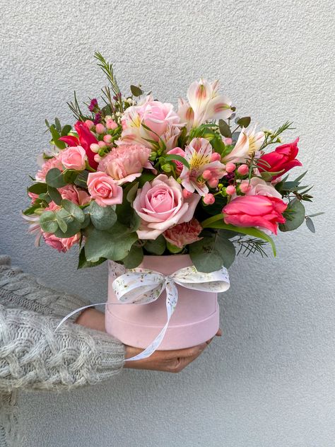 Mother Flower Bouquet, Happy Mother's Day Flower Arrangement, Flowers For New Mom, Mother’s Day Floral Ideas, Bouquet Of Flowers Mothers Day, Mother’s Day Flower Ideas, Mothers Day Flower Arrangements Bouquets, Flowers Aragments, Mother Day Flower Arrangements