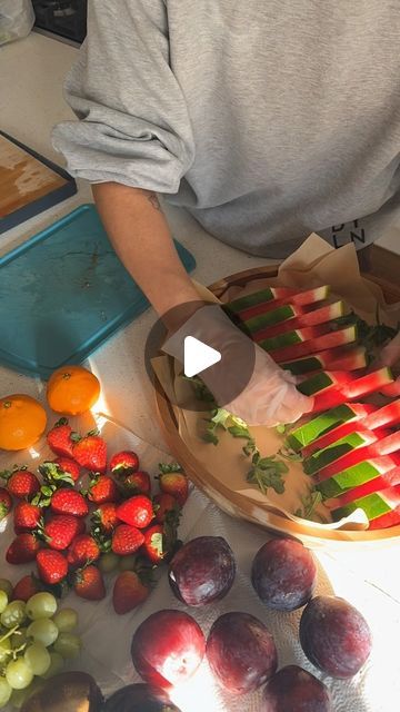 GRAZING BOXES, PLATTERS & TABLES, MELBOURNE on Instagram: "Make a fruit platter with me 🍇 I had the most gorgeous morning light come through yesterday and it ended up ruining the video quality lol but I still think it’s pretty 🫐 #implattered #fruitplatter" Pretty Fruit Platter, Fruit Grazing Table, Grazing Boxes, Grazing Platter, Grazing Tables, Fruit Platter, A Fruit, Morning Light, May 27