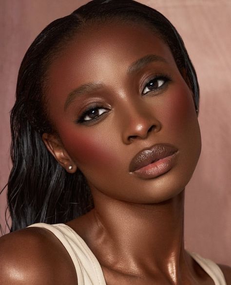 Bold Blush Makeup, Soft Wedding Glam Makeup, Flowy Makeup, Red Blush Makeup Look, Rosy Cheeks Makeup, Sultry Makeup Looks Brown Eyes, Makeup Looks Brown Skin, Pink Blush Makeup, Olive Skin Tone Makeup