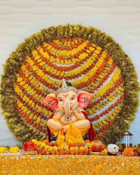 Chaturthi Decoration Ideas, Ganesh Chaturthi Decoration Ideas, Ganpati Murti, Ganesh Chaturthi Decoration, Home Flower Decor, Ganpati Bappa Wallpapers, National Festival, Ganpati Bappa Morya, Sonarika Bhadoria