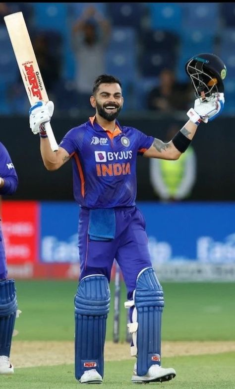 Virat Kohli 71st Century, Virat Kohli Hd Wallpaper, Virat Kohli Hd, Ab De Villiers Photo, Kohli Wallpapers, King Kohli, Album Artwork Cover Art, Virat Kohli Instagram, Virat Kohli Wallpapers