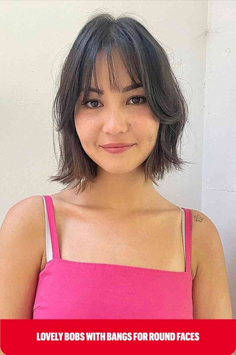 Short Face-Framing Soft Bob with Curtain Bangs for Fuller Faces Airy Bangs, Bob With Wispy Bangs, Soft Bob, Bob With Curtain Bangs, Bobs With Bangs, Bangs Round Face, Women With Round Faces, Light Bangs, Short Pixie Bob