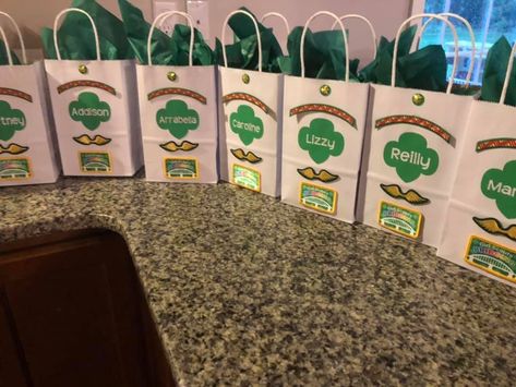 Girl Scouts Bridging Gifts, Girl Scout Meeting Ideas, Bridging Ceremony, Scouting For Girls, Girl Scout Mom, Girl Scout Bridging, Gs Cookies, Girl Scouts Brownies, Girl Scouts Cadettes