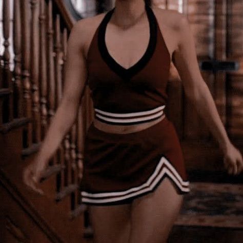 Hot Cheerleading Outfits, Elena Gilbert Outfit, Moss Fashion, Vampire Diaries Poster, Movie Inspired Outfits, Cheerleader Costume, Cheer Outfits, Bella Hadid Style, Cheerleading Outfits