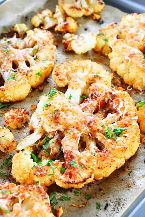 Cauliflower Slices Roasted, Cauliflower Pizza Steaks, Cauliflour Steaks Recipe, Cauliflower Steak Recipes Roasted, What To Serve With Cauliflower Steaks, Sliced Cauliflower Steaks, Roasted Cauliflower Steaks Recipes, Cauliflower Steaks Roasted Parmesan, Baked Califlour Parmesan