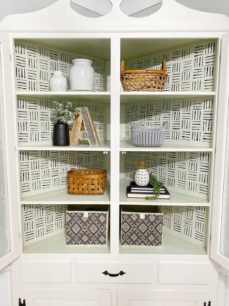 When we bought this 1960’s home I knew we would never use a formal dining room. Even with the original built-in china cabinet in the corner, I knew this space would make a perfect office. It never crossed my mind once to remove the china cabinet. I knew it would make great storage and I could dress it up to make it go with my style. I really wanted to cover the inside walls of the cabinet with wallpaper but never found a wallpaper I could commit to. I hopped on Pinterest and started lo… Sponge Paint Accent Wall, Cabinet With Wallpaper, Faux Wallpaper, Built In China Cabinet, Vintage China Cabinets, Faux Wall, Painted China Cabinets, Chalk Paint Makeover, Potato Stamp