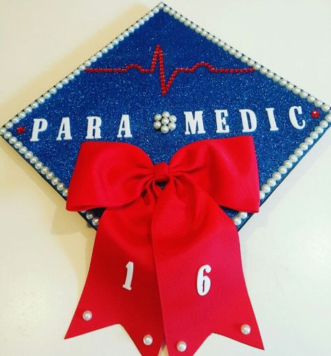 Paramedic/ EMS graduation cap decoration. Love the colours // follow us @motivation2study for daily inspiration #medstudent Paramedic Cap Decoration Graduation, Ems Graduation Cap, Paramedic Graduation Pictures, Emt Graduation Caps, Paramedic Graduation Cap, Emt Quotes, Advanced Emt, Ems Gifts, Medic School