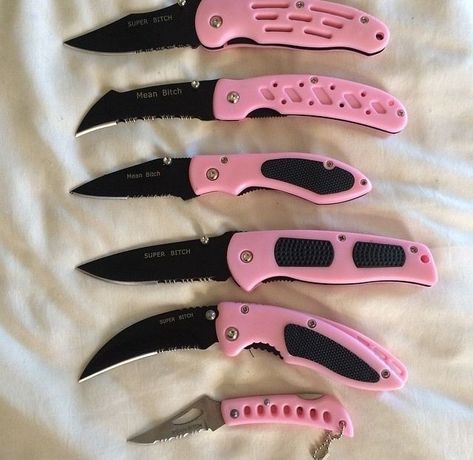 Knife Aesthetic, Creepy Cute Fashion, Pastel Punk, Pretty Knives, Knife Collection, Kawaii Accessories, Cool Knives, Creepy Cute, Just Girly Things