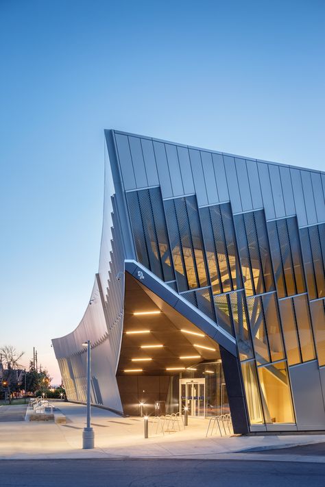 Vaughan Public Library by ZAS Cantilever Architecture, Library Pictures, University Architecture, Facade Lighting, Public Architecture, Architecture Board, Curved Walls, Unique Buildings, Commercial Architecture