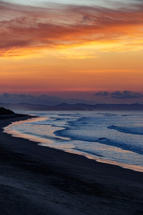 Cranes Aesthetic, Nicaragua Aesthetic, Beach At Dawn, Amazing Locations, Calm Beach, Travelling Ideas, Nature Light, Making Tea, Travel America