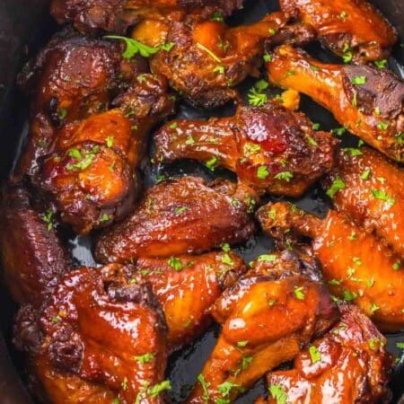 Slow Cooker Honey Garlic Chicken Wings - Balancing Motherhood Crockpot Chicken Wings, Wings Slow Cooker, Honey Garlic Wings, Slow Cooker Honey Garlic Chicken, Slow Cooker Chicken Wings, Honey Garlic Chicken Wings, Garlic Wings, Garlic Chicken Wings, Garlic Honey