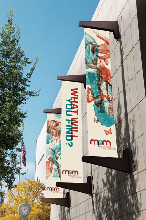 Milwaukee Public Museum - Free for Milwaukee residents on Mondays! Find out more at: http://www.mpm.edu/ Exterior Signage Design, Museum Identity, Museum Branding, Street Banners, Wayfinding Design, Banner Design Inspiration, Exterior Signage, Outdoor Signage, Environmental Graphic Design