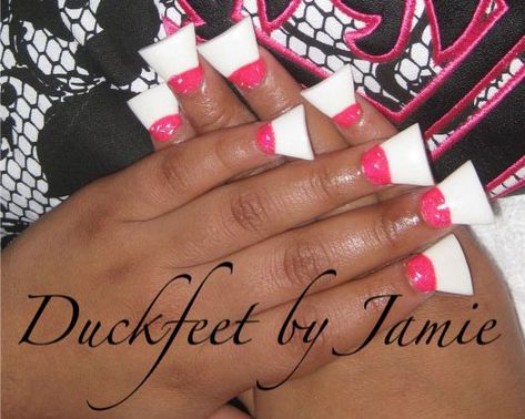 Is This The Worst Nail Trend Ever?  Behold, the manicure that results in “duck feet” nails. If you picture these nails scratching a chalkboard, I guarantee you'll cringe. Worst Nails Ever, Ugly Acrylic Nails, Ugly Nails, Flare Nails, Fan Nails, Bad Nails, Crazy Nail Designs, Duck Feet, Tapered Square Nails