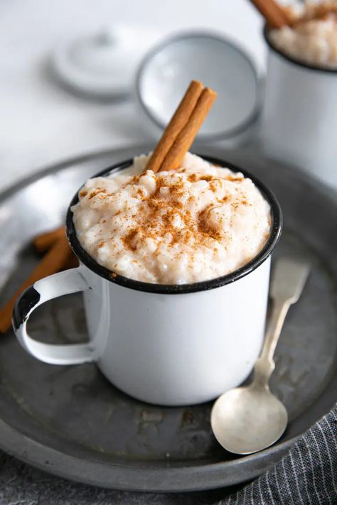 Arroz con Leche Recipe (Mexican Rice Pudding) - The Forked Spoon Mexican Rice Pudding, Gluten Free Christmas Desserts, Holiday Deserts, Colombian Cuisine, Rice Pudding Recipes, Spanish Desserts, Rice Desserts, Rice Pudding Recipe, Kheer Recipe