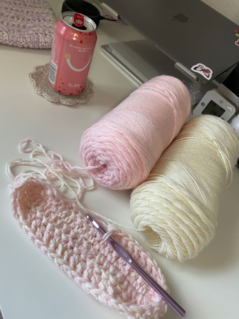 Crochet Step By Step, Crochet Coquette, Crochet Fairy, Soft Pink Theme, Kawaii Crochet, Crochet Wool, Fun Crochet Projects, Pink Yarn, Crochet Stitches Patterns