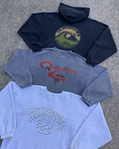 Vintage Hoodies Aesthetic, We Are Back In Business, Surfer Outfit, Surf Clothes, Vintage Surfwear, Back In Business, Retro Sweatshirts, Fashion Shirts, Guys Clothing Styles