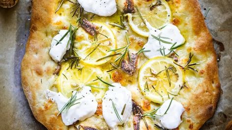 PIZZA LEMON & BURRATA – The New Grocer Pizza Burrata, Lemon Pizza, Cream Cheese Pizza, Shrimp Pizza, Burrata Pizza, Basil Pizza, Pain Naan, Prosciutto Pizza, Mozzarella Pizza