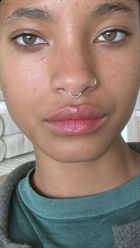 Delicate Face Piercings, Septum Hoop And Nose Hoop, Willow Smith Piercing, Nose Piercing Inspo Septum, Septum Piercing And Nose Piercing, Nose Piercing Septum And Side, Septum With Nose Piercing, Nostril Y Septum, Septum Nostril Combination