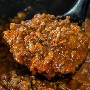 12 Hour Sauce, Meat Pasta Sauce, Greek Recipes Authentic, Pasta With Meat Sauce, Meat Sauce Recipes, Meat Pasta, Greek Cooking, Greek Dishes, Meat Sauce