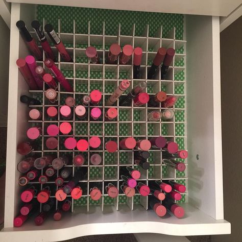 16 Genius Makeup Organizing Hacks That Will Save You From Chaos | SELF Lipstick Organization Ideas, Diy Lipstick Organizer, Lipstick Organization, Makeup Organizing Hacks, Makeup Organizing, Beauty Blender Storage, Dream Vanity, Studio Storage, Vanity Organizer