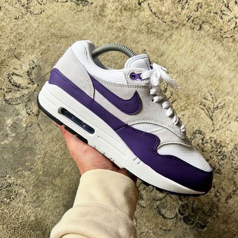 The Nike Air Max 1 “Field Purple” 😈💜 What do you think?🤔🔥 Shoutout to @rickyssnkrs 🔥 Nike Trainers, Nike Air Max 1, Air Max 1, May 23, Nice Shoes, Air Max, Nike Air Max, You Think, Nike Air