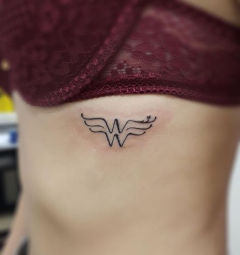 Wonder Woman Tattoo, Deep Tattoo, Petit Tattoo, Anklet Tattoos, Woman Tattoo, Marvel Tattoos, Ribbon Tattoos, Daisy Tattoo, Bff Tattoos