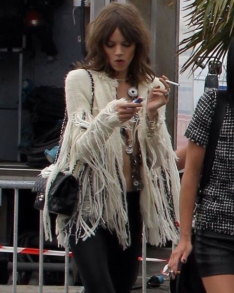 00s Mode, Freja Beha Erichsen, Mode Hippie, Estilo Hippie, Mode Boho, Bohol, Looks Street Style, Cooler Look, Vanessa Hudgens