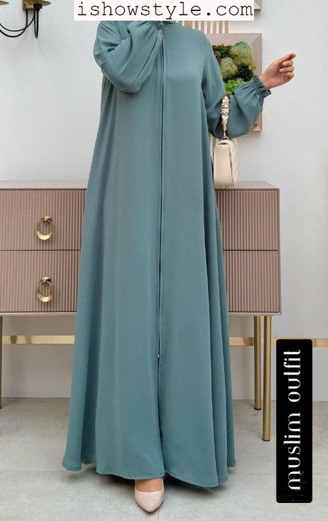 Trendy Long Abaya Design ideas - Unique Colors of abaya outfit ideas Normal Abaya Design, Simple Abaya Designs Casual, Abaya Colors, Traditional Abaya, Simple Abaya Designs, Burqa Designs, Stylish Abaya, Abaya Styles, Olivia Parker