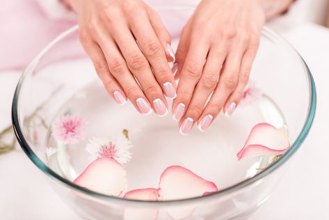 How To Do Manicure, Dry Nails Fast, Manicure Tutorials, Spa Manicure, Nail Soak, Manicure Diy, Dry Nail Polish, Dry Nails, Popular Nails