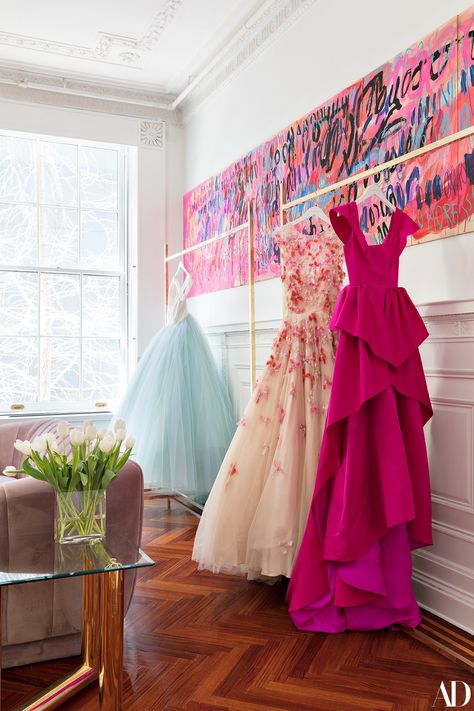 A Full Tour of Christian Siriano's Multilevel Midtown Manhattan Boutique Photos | Architectural Digest Fashion Atelier Interior, Atelier Interior, Design Studio Workspace, Fashion Showroom, Fashion Designer Studio, Store Design Boutique, Boutique Interior Design, Boutique Decor, Boutique Couture