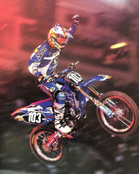 Old school Chad Reed😎 . #motocross #chadreed #oldschoolmotocross #yamahayz Vintage Dirt Bikes, Chad Reed, Motocross Racer, Lucas Wong, Vintage Motorcycle Posters, Motorcycle Dirt Bike, Streetwear Apparel, Motorcycle Posters, Vintage Motocross