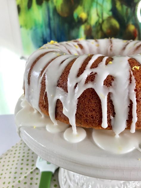 Sprite Bundt Cake with Lemon Frosting Sprite Cake, Greek Yogurt Blueberry, Lemon Blueberry Bundt Cake, Lemon Bundt Cake Recipe, Blueberry Bundt Cake, Bundt Cake Recipe, Lemon Frosting, Lemon Bundt Cake, Lemon Icing