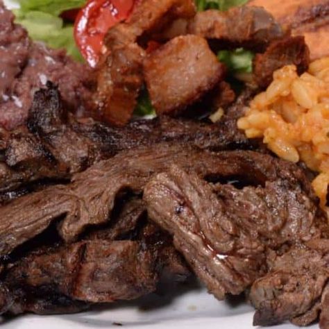 Recetas Hondurenas, Honduran Food, Honduras Food, Honduran Recipes, Citrus Marinade, Latin American Recipes, Regional Food, Marinated Beef, Marinated Steak