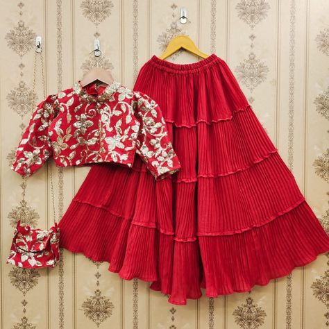 Crushed Cloth Dress Designs, Chinon Fabric Dress Design, Crushed Fabric Dress, Kids Party Wear Dresses, Cotton Lehenga, Kids Dress Collection, Kids Blouse Designs, Latest Model Blouse Designs