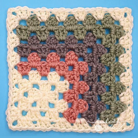 Mitred (Mitered) Granny Square Continuous Blanket (or Small Motif) — Hooked by Robin Mitered Granny Square, Hooked By Robin, Wall Hanging Design, Motifs Granny Square, Crochet Wall Hanging, Crochet Square Blanket, Granny Square Crochet Patterns Free, Crochet Blanket Pattern Easy, Crochet Stitches Free