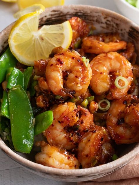 Teriyaki Prawns, Fried Prawns Recipe, Chinese Prawn Recipes, It Doesnt Get Easier, Chicken Stir Fry Noodles, Chinese Prawns, Stir Fry Broccoli, Healthy Chilli, Stir Fry Healthy