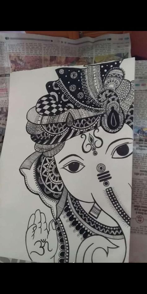 Lord Ganesha Doodle Art, Mandala Pencil Drawing, Mandala Ganpati Drawing, Easy Ganesha Drawing Mandala, Indian Madhubani Art, Ganesha Zentangle Art, Lord Ganesha Drawing Pencil, Mandala Ganesha Art, Ganesh Ji Mandala Art