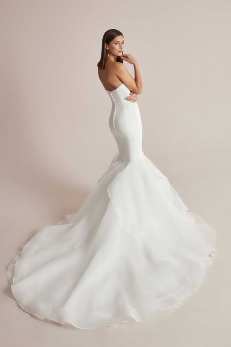 Style Cooper: Satin Mermaid Wedding Dress with Organza Ruffle Skirt | Justin Alexander Architectural Wedding Dress, Backless Mermaid Wedding Dress, Dress With Organza, Justin Alexander Bridal, Justin Alexander Wedding Dress, Strapless Wedding Dress Mermaid, Satin Mermaid Wedding Dress, Simple Wedding Gowns, Wedding Backyard Reception