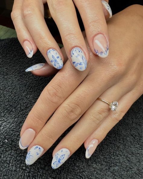 13 Pretty Wedding Nails Ideas For Brides - WithLoveLive Wedding Nails For Bride Blue Accent, Bridal Nails With Blue Accent, Bridal Nails Something Blue, Wedding Nails Something Blue, Baby Blue Wedding Nails, White And Blue Wedding Nails, Wedding Nails Dusty Blue, Blue White Nail Art, Something Blue Nails Wedding